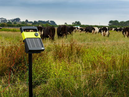 Patriot SG80 Solar Electric Fence Charger - 6V Battery, .08J, 3 Mile