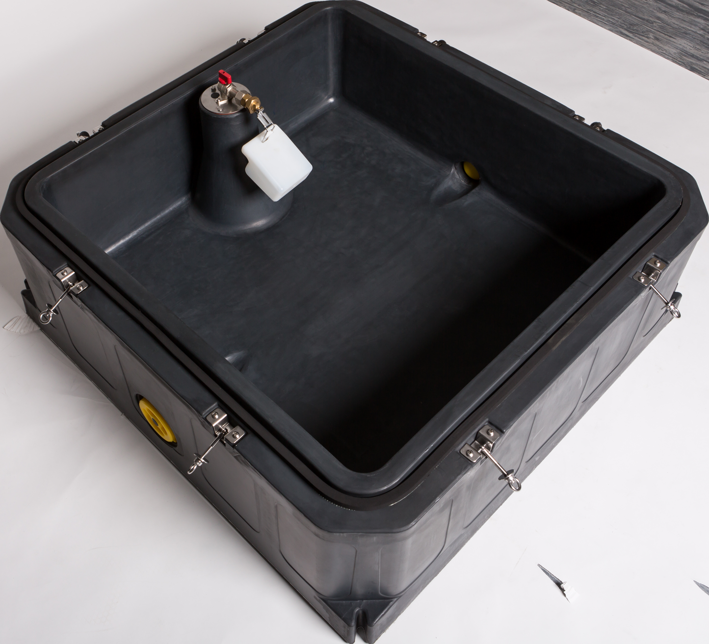 Tru Test WaterWell Energy Free Ball Cattle Waterer | Freeze Resistant & Jobe Valve