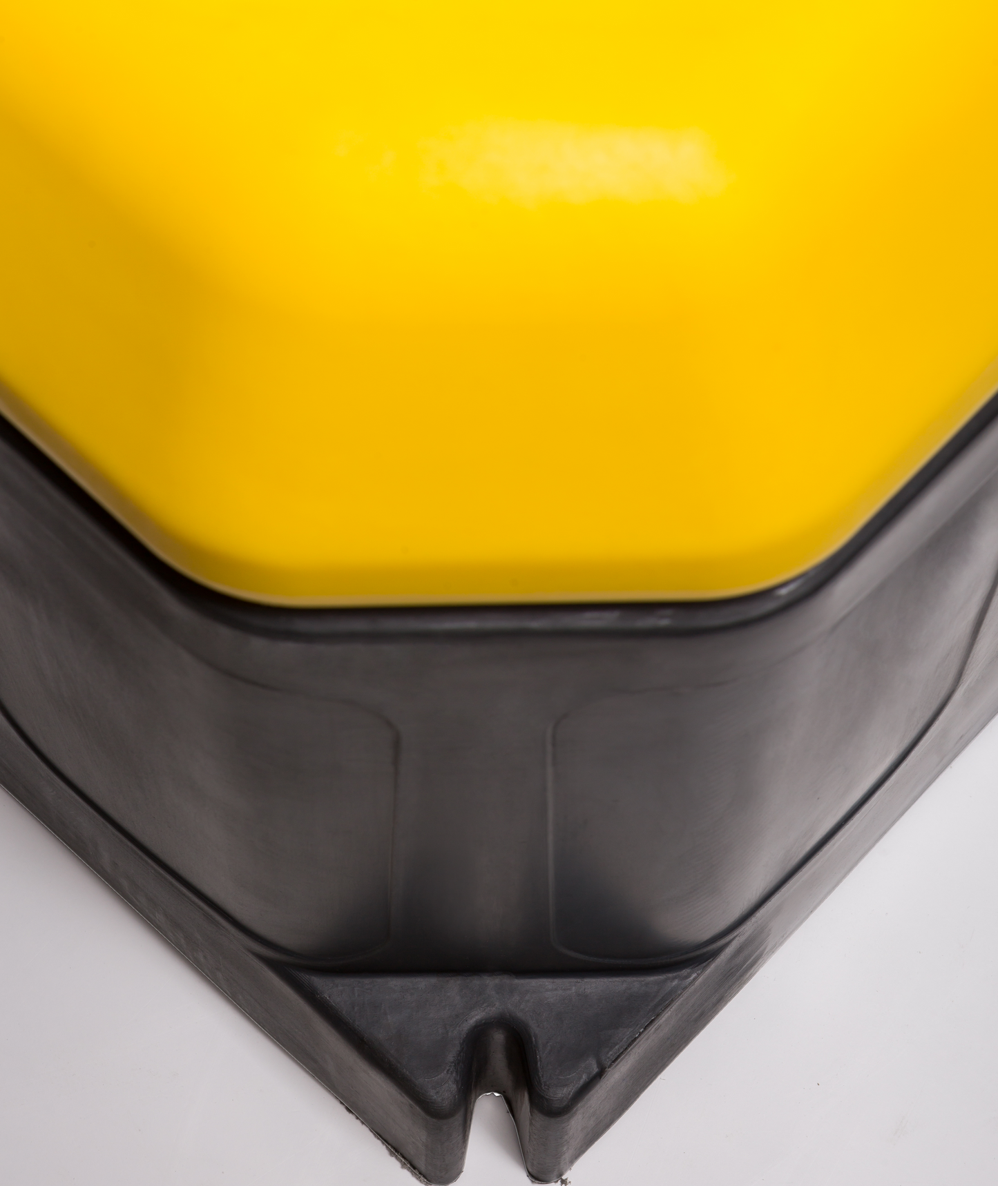 Tru Test WaterWell Energy Free Ball Cattle Waterer | Freeze Resistant & Jobe Valve