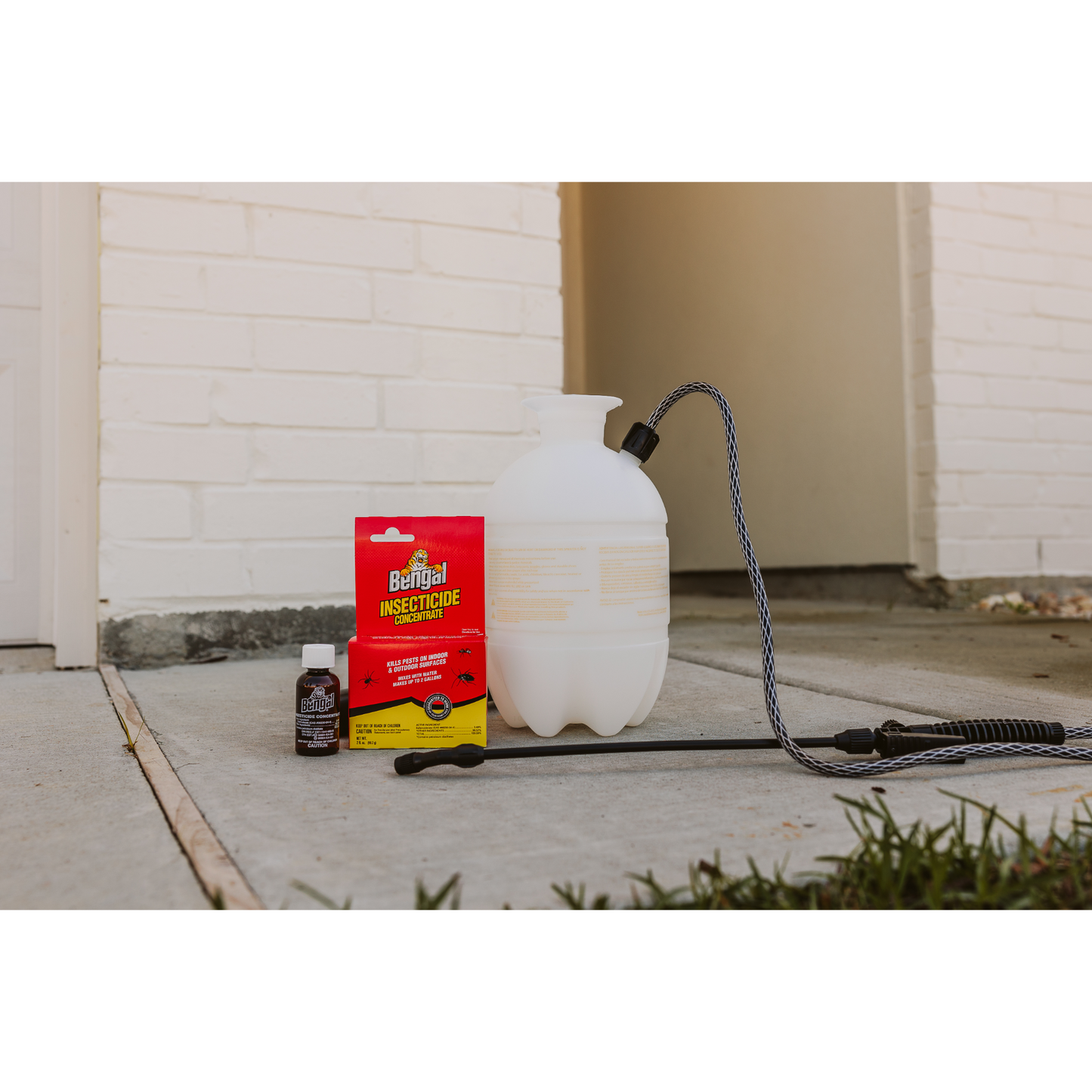 Bengal Insecticide Concentrate 2 oz Roach, Ant & Spider Killer 2 Gal Mix