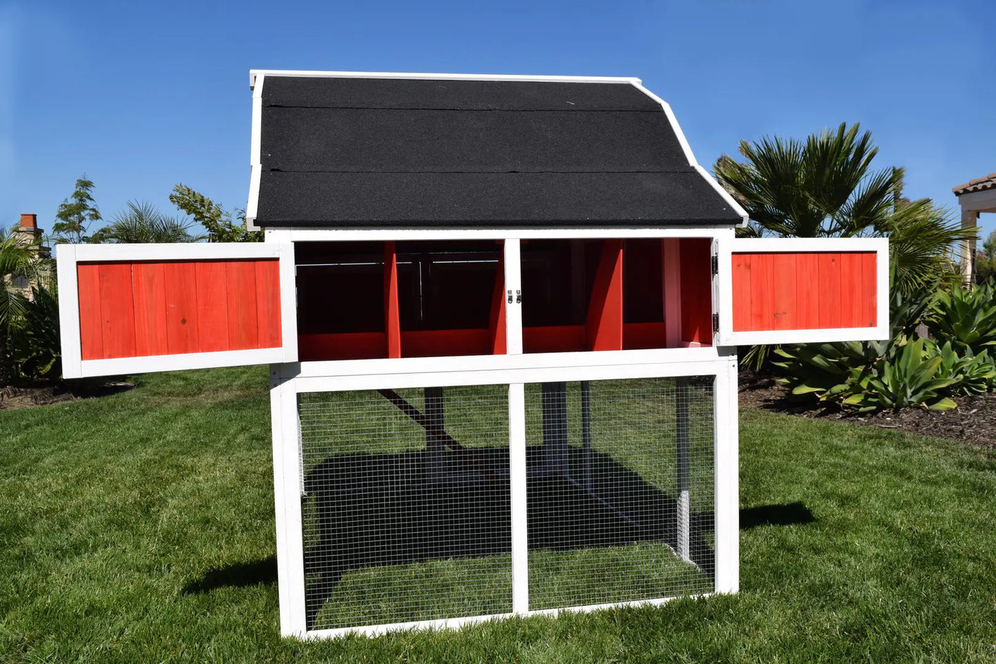 Rugged Ranch Omaha Chicken Coop | Holds 6 Chickens | 4 Nest Boxes | Easy Access | 63"x48"x60"