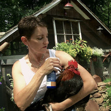 Vetericyn Plus Poultry Care Spray | Wound & Pecking Sore Treatment for Chickens | 8 oz.