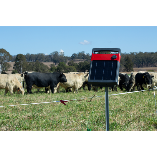 Speedrite S1000 Solar Electric Fence Charger - 12V Battery, 1J, 40 Mile